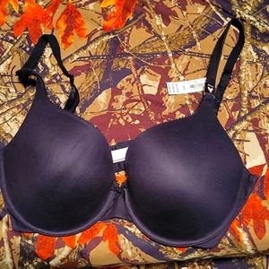Black Victoria Secret bra size 34DD
